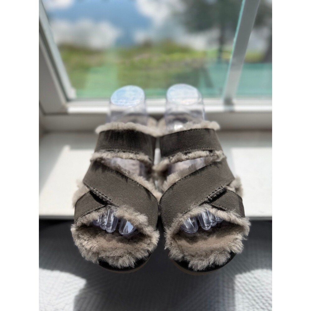 UGG Greenport Cross Strap Slide Slippers in Dense Smoke Women’s Size 7 EUC - Picture 3 of 12